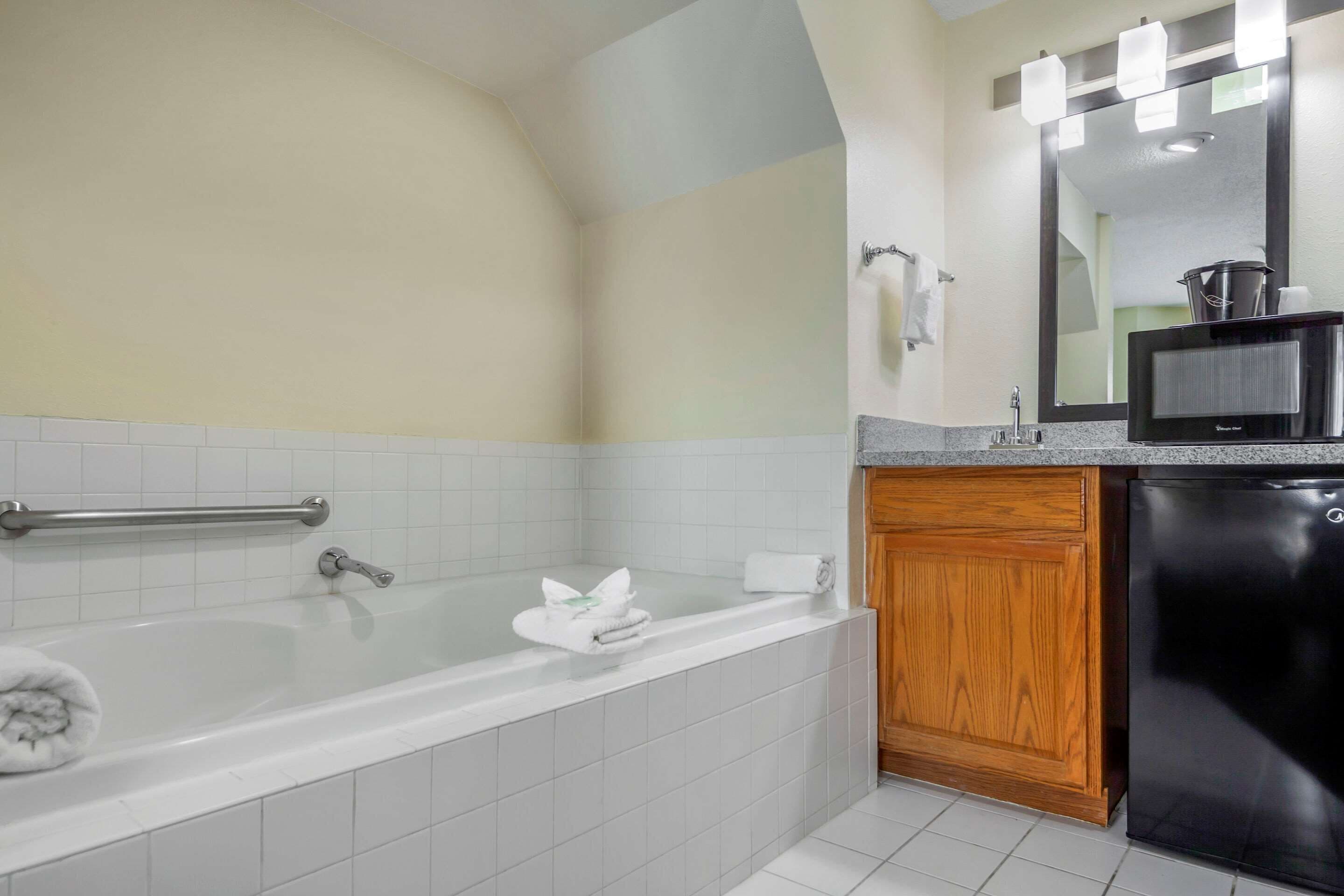 in-room safe, desk, iron/ironing board, cots/infant beds