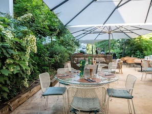 Breakfast, lunch, dinner served; French cuisine, garden views