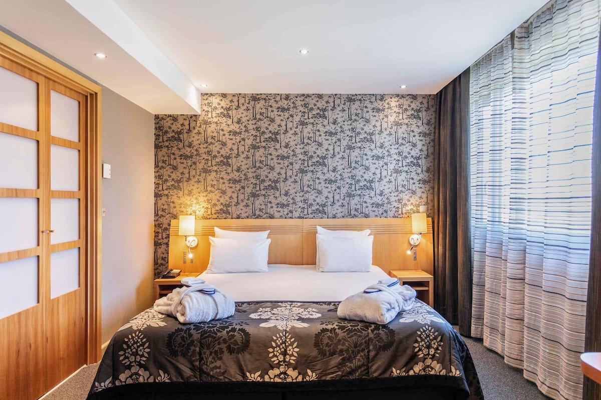 Classic Room, 1 Double Bed with Sofa bed | Free minibar, in-room safe, blackout curtains, soundproofing
