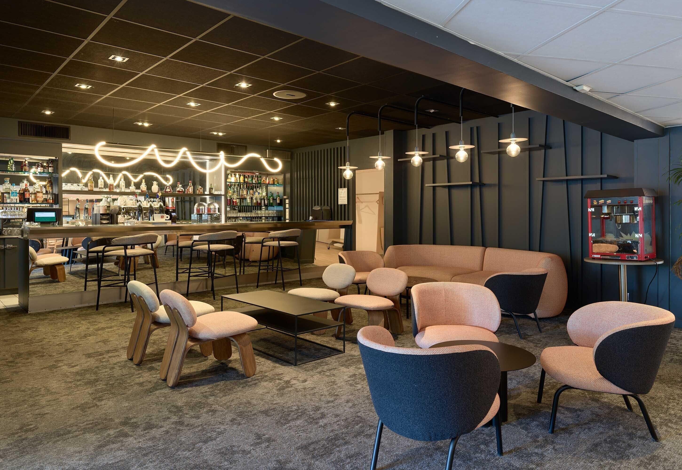 Photo - B&B HOTEL Cergy Port