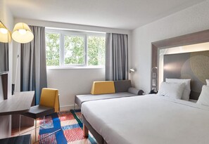 In-room safe, desk, blackout drapes, soundproofing