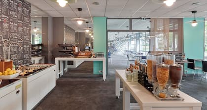 B&B HOTEL Cergy Port