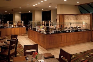 Daily cooked-to-order breakfast (USD 16.95 per person)
