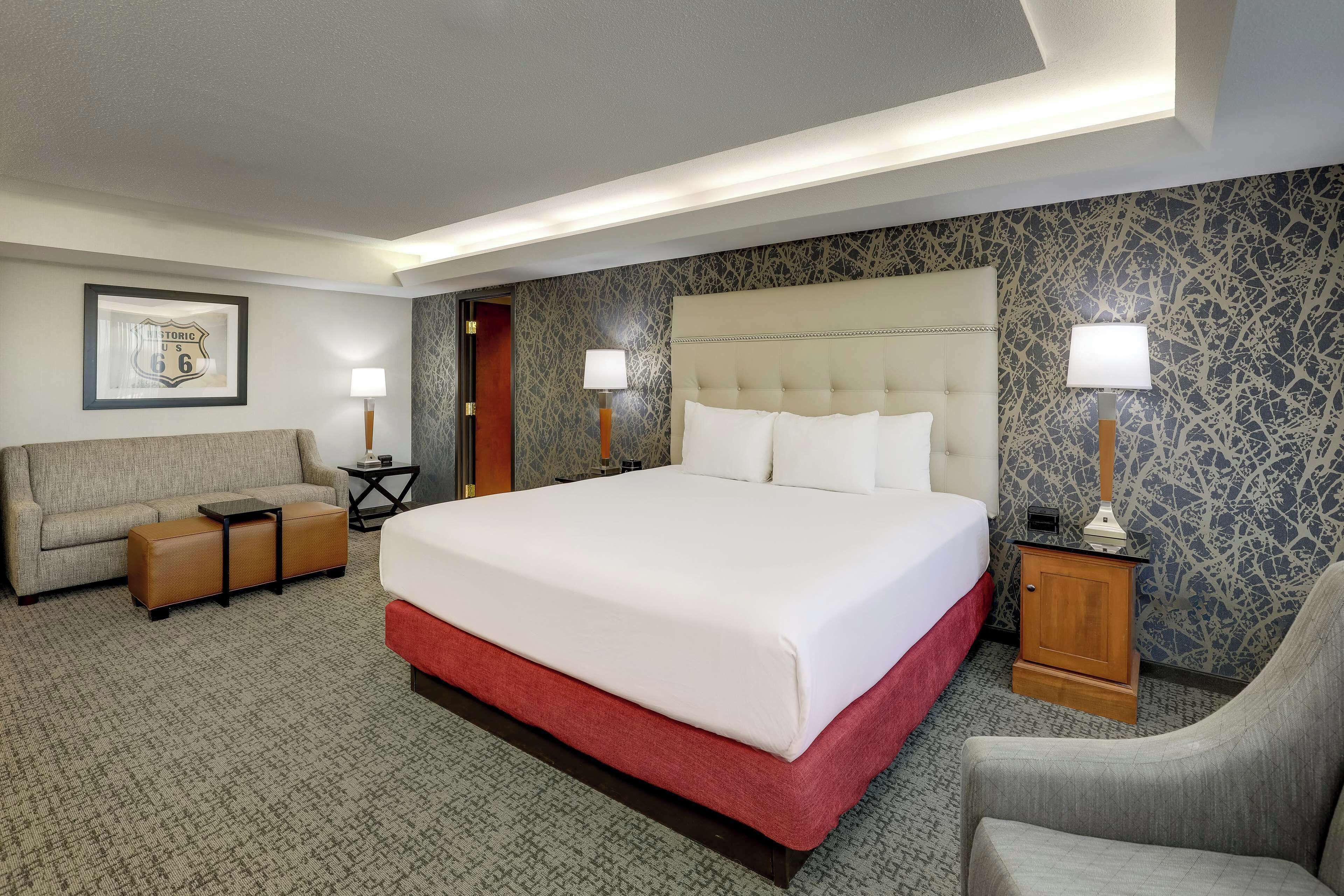 Photo - Drury Inn & Suites Springfield