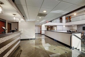 Lobby - Drury Inn & Suites Springfield IL (Springfield)