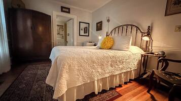 Room, 1 Queen Bed (Miss Elsie) | Individually decorated, individually furnished, iron/ironing board