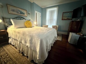 Room, 1 Queen Bed, Private Bathroom (Mary Grey) | Individually decorated, individually furnished, iron/ironing board - Mount Dora Historic Inn (Mount Dora)