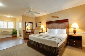 Habitación estándar, 1 cama de matrimonio grande | Decoración individual y mobiliario individual