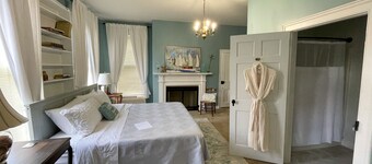 Meadows Inn Bed & Breakfast