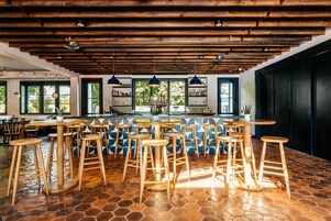 Bar (en la propiedad)
