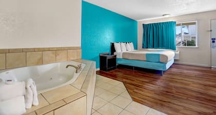 Motel 6 Fort Bragg, CA