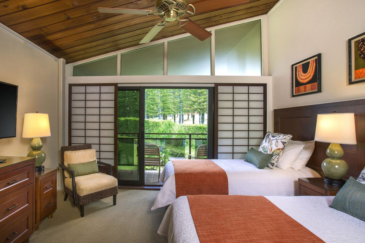 suite, 1 bedroom, ocean view | premium bedding, pillow-top beds, in-room safe, laptop workspace