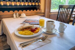 Desayuno buffet incluido todos los días 