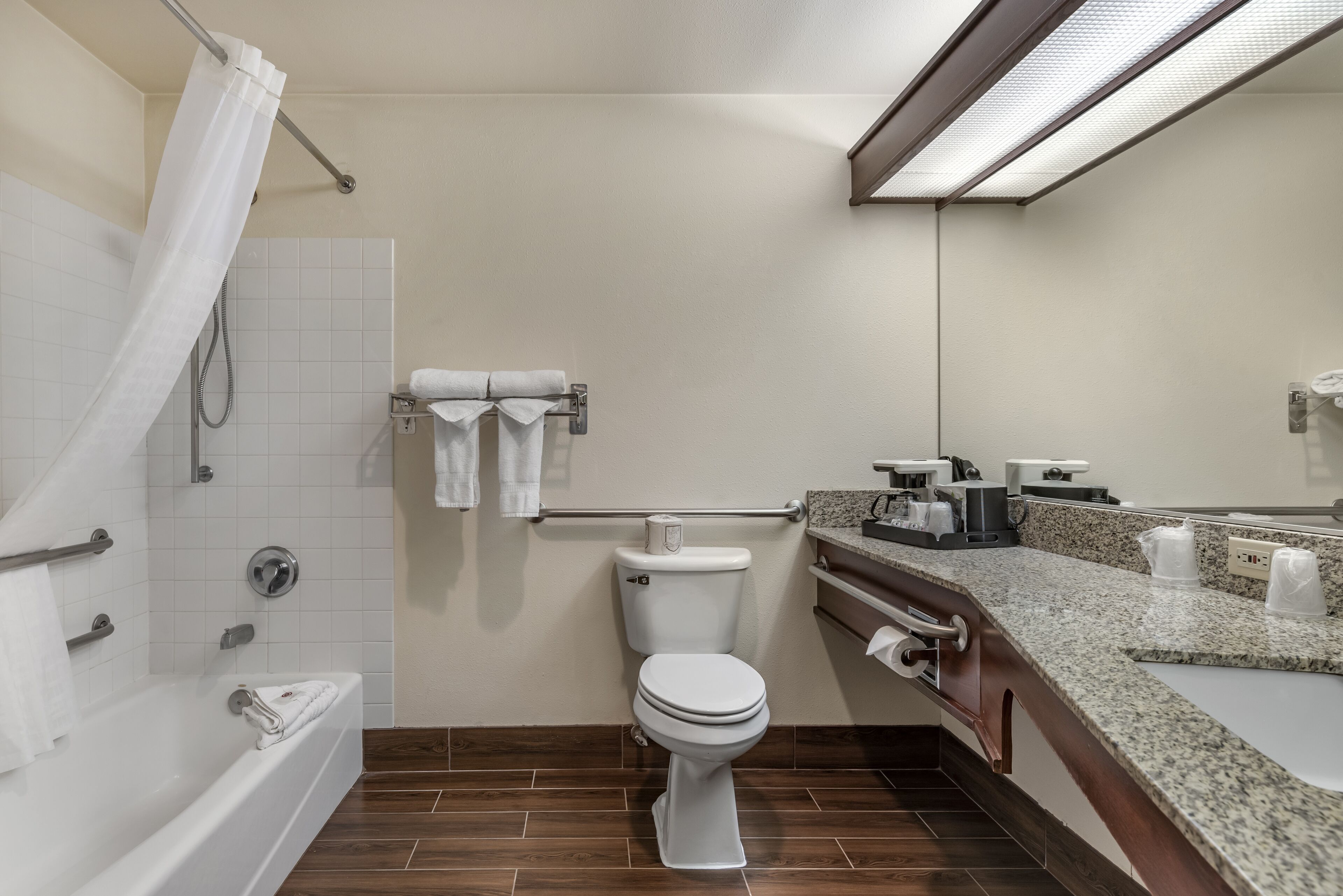 combined shower/bathtub, free toiletries, hair dryer, towels