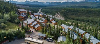 Denali Bluffs Hotel