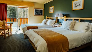 Deluxe Room, 2 Queen Beds, Balcony