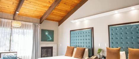 Habitación Deluxe, 2 camas Queen size, para no fumadores, chimenea | Escritorio, tabla de planchar con plancha, cunas y wifi gratis