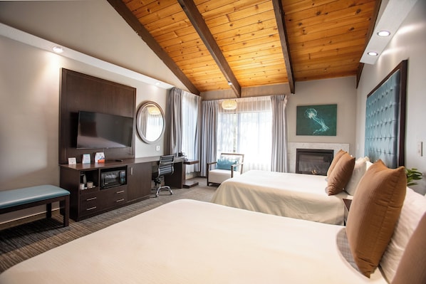 Deluxe Room, 2 Queen Beds, Non Smoking, Fireplace