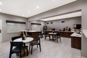 包含每日全套早餐