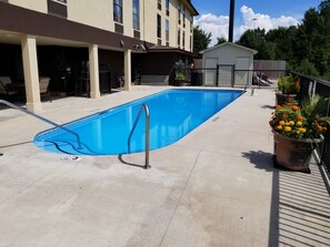 Seasonal outdoor pool, sun loungers