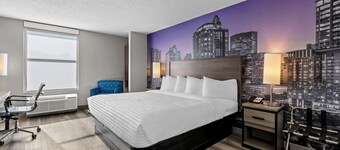 Clarion Pointe