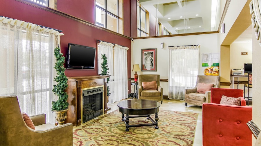 Quality Inn & Suites Atlanta Stone Mountain