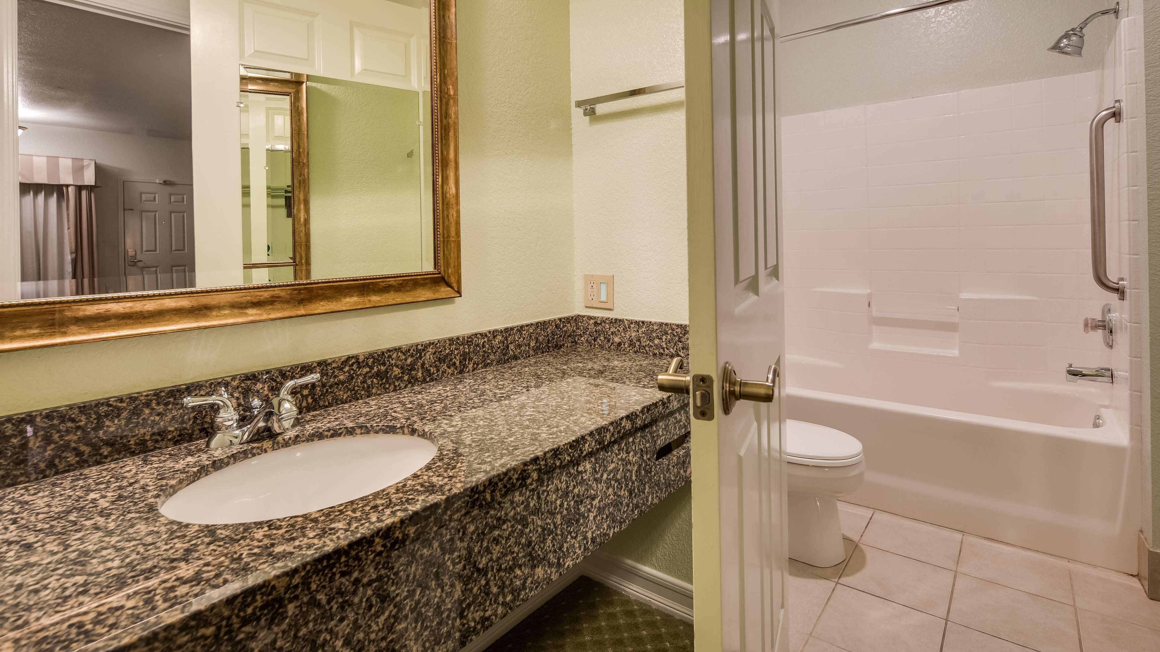 combined shower/bathtub, free toiletries, hair dryer, towels