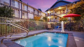 Indoor pool, outdoor pool