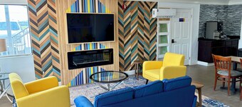 Days Inn by Wyndham Gonzales