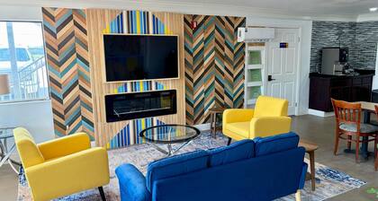 Days Inn by Wyndham Gonzales