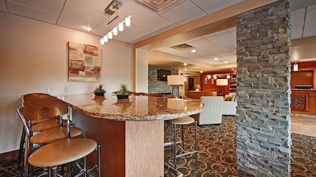 Lobby. Comfort Inn & Suites Copley Akron