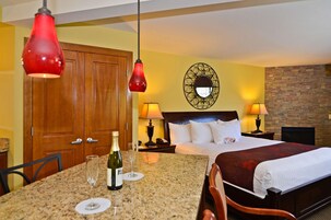 In-room safe, desk, laptop workspace, iron/ironing board