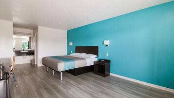 Desk, iron/ironing board, free WiFi, bed sheets