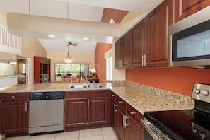 Deluxe Villa, 2 Bedrooms (Loft) | Private kitchen | Fridge, microwave, coffee/tea maker