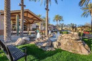 Exterior - Hilton Vacation Club Scottsdale Villa Mirage (Scottsdale)