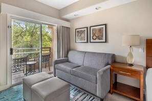 TV, DVD player - Hilton Vacation Club Scottsdale Villa Mirage (Scottsdale)