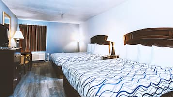 Premium bedding, in-room safe, desk, laptop workspace