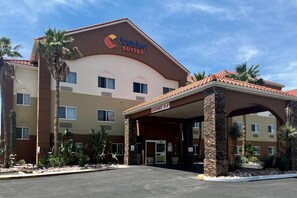 Exterior - Comfort Suites Peoria Sports Complex (Peoria)