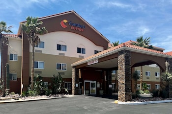 Comfort Suites Peoria Sports Complex