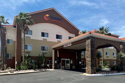 Comfort Suites Peoria Sports Complex