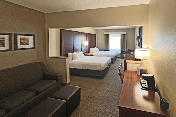 Premium bedding, pillowtop beds, in-room safe, desk