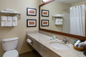 Free toiletries, towels - Comfort Inn Barboursville near Huntington Mall area (Barboursville)