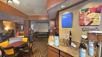 Free daily continental breakfast