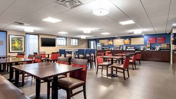 Gratis frukost med självservering varje dag