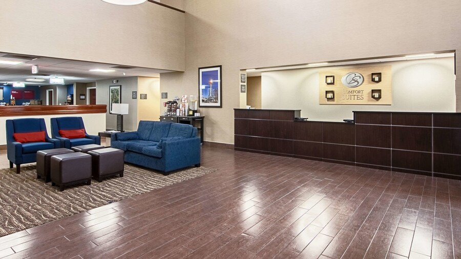 Comfort Suites Knoxville Airport
