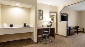 Desk, soundproofing, iron/ironing board, free cots/infant beds