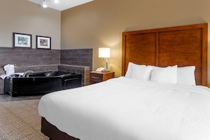 Premium bedding, desk, iron/ironing board, free cribs/infant beds