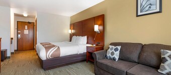 Quality Inn & Suites Stoughton - Madison South