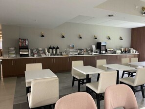 Free daily continental breakfast