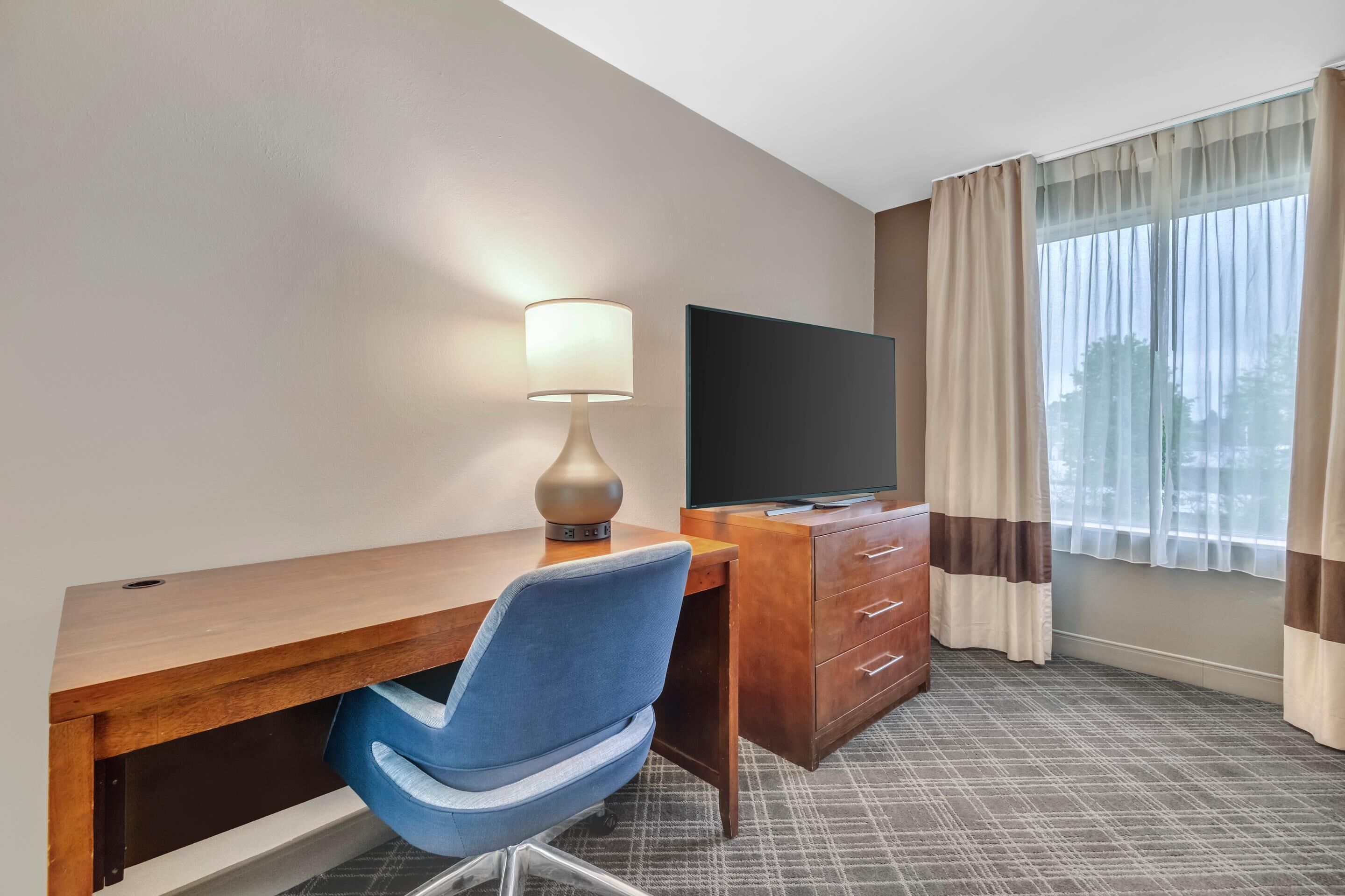 1 bedroom, desk, laptop workspace, blackout curtains